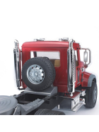 Bruder Mack Granite LKW mit Tieflader & JBC Baggerlader