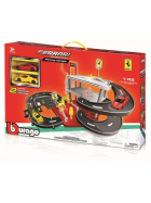 Bburago Ferrari Parking Garage mit 2 Autos, 1:43
