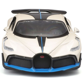 Maisto Bugatti Divo, 1:24, weiss metallic