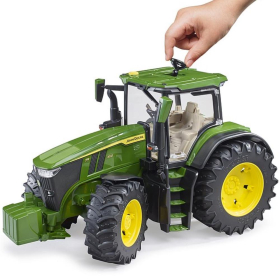 Bruder John Deere 7R 350