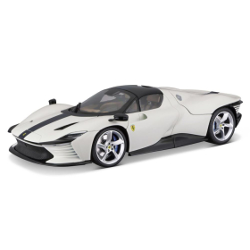 Bburago Ferrari Signature Daytona SP3 1/18 weiss